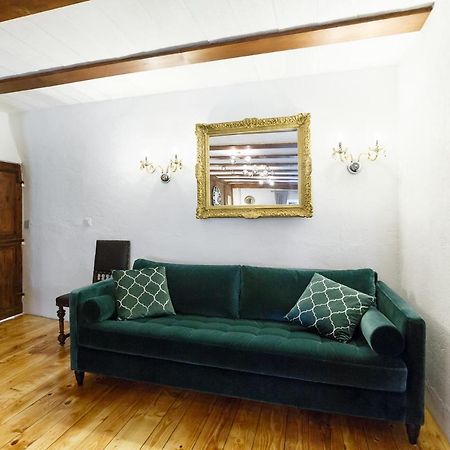 A Castle Spirit Apartment In Chateau Du Chatelard Clarens ภายนอก รูปภาพ
